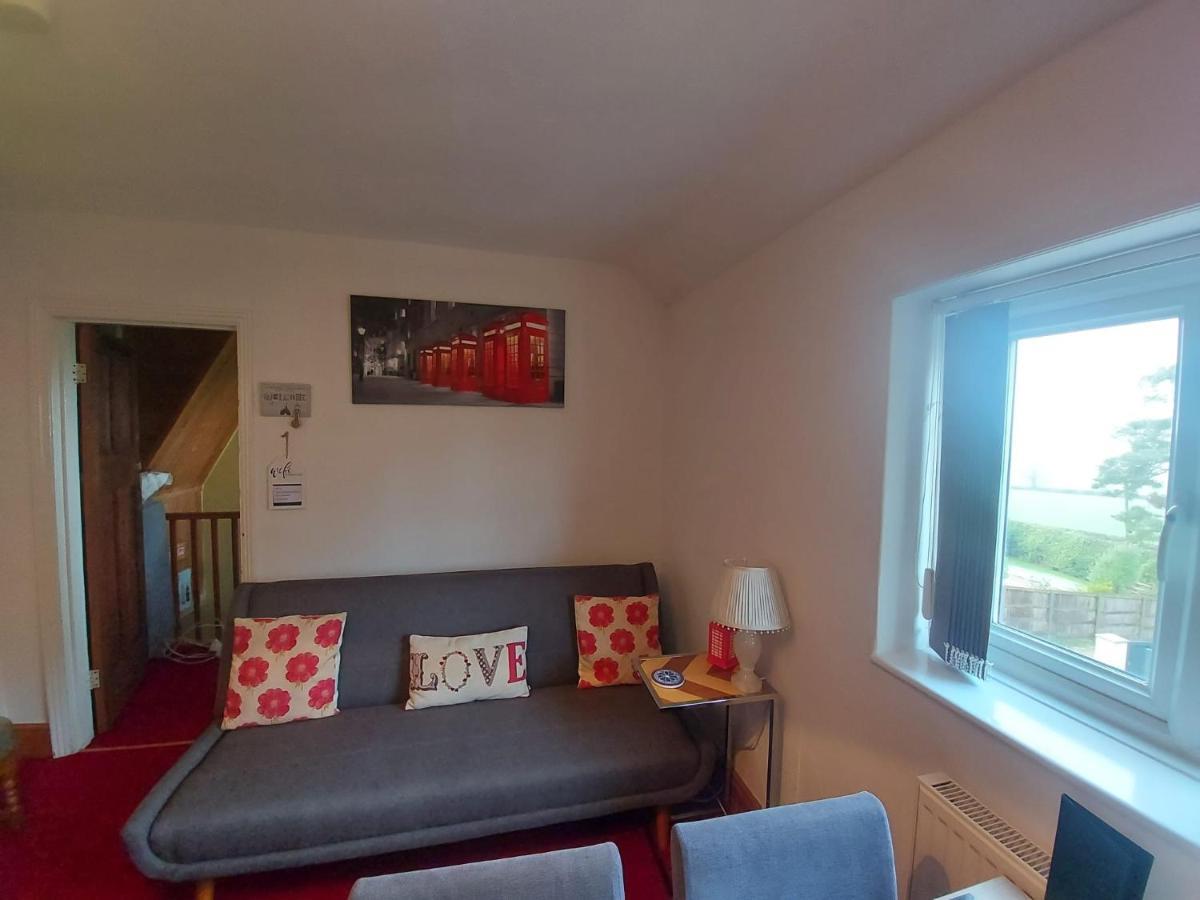 Minutes From Lyme Regis Self-Catering Suite With Stunning Countryside Views & Double Bath Axminster Exterior foto